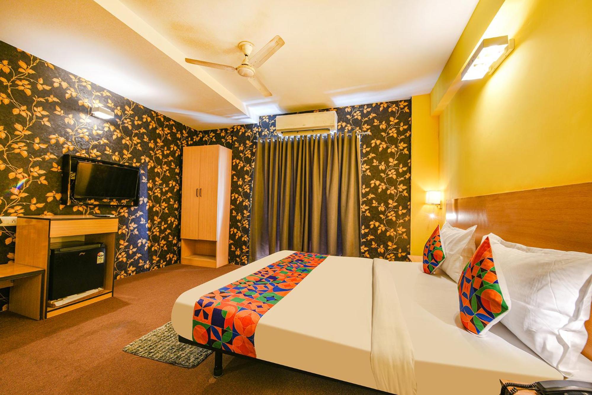 Fabhotel Old Meple Leaf Гургаон Екстериор снимка