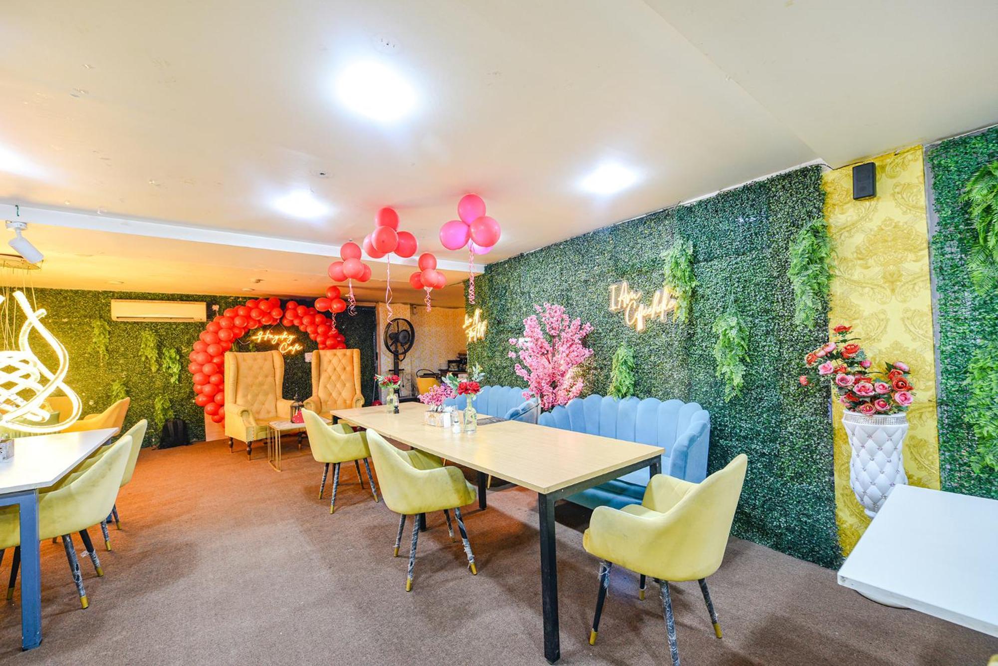 Fabhotel Old Meple Leaf Гургаон Екстериор снимка