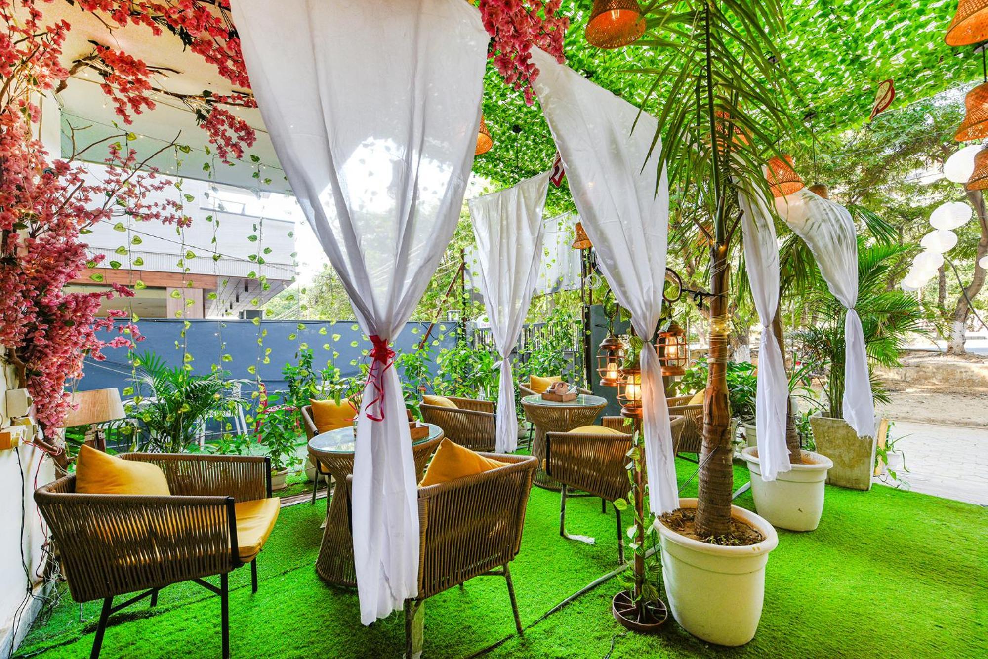 Fabhotel Old Meple Leaf Гургаон Екстериор снимка