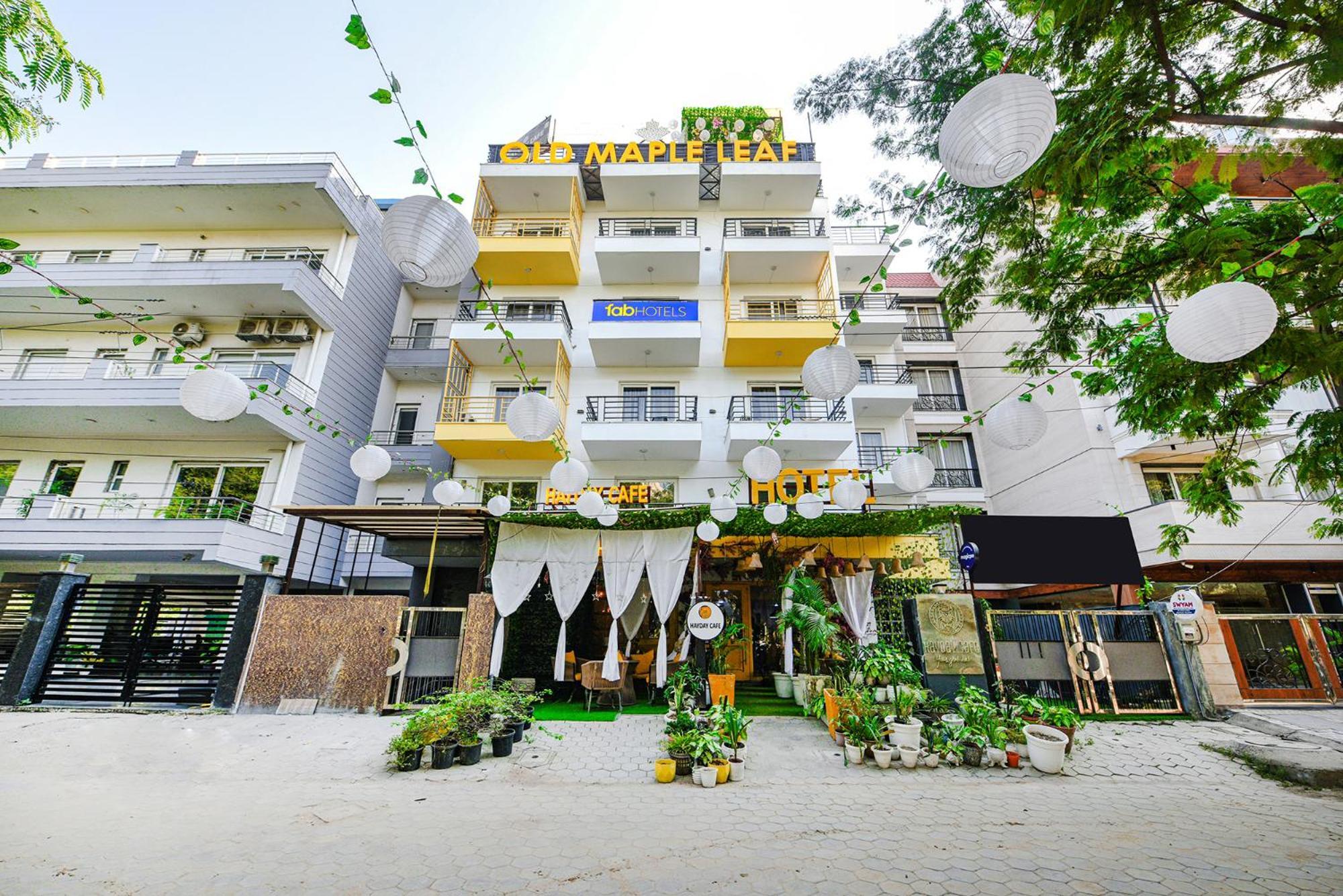 Fabhotel Old Meple Leaf Гургаон Екстериор снимка