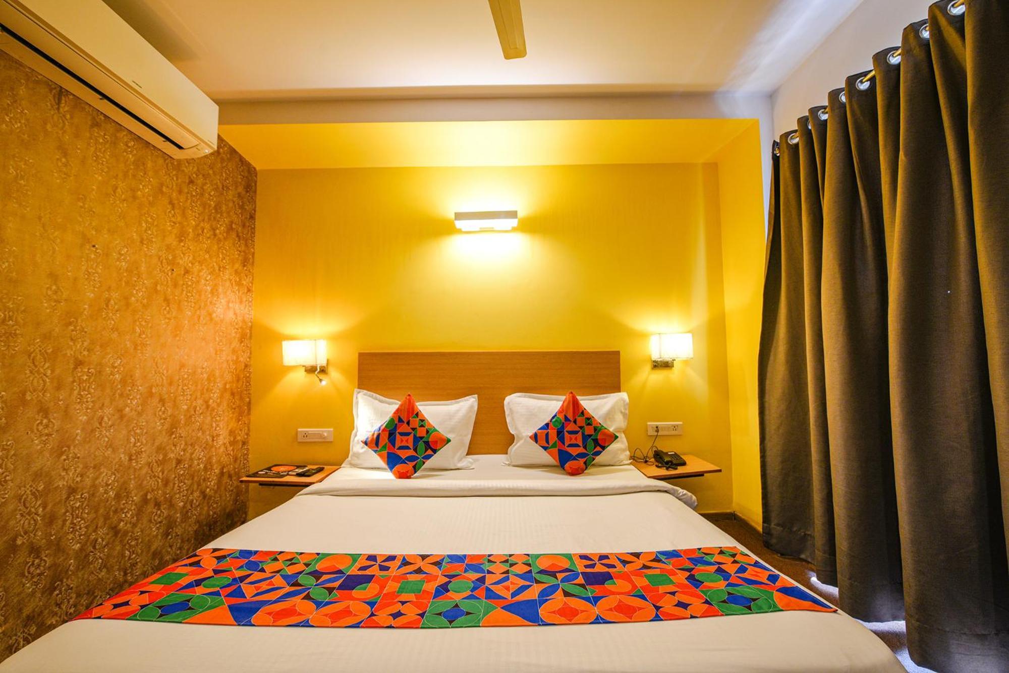 Fabhotel Old Meple Leaf Гургаон Екстериор снимка